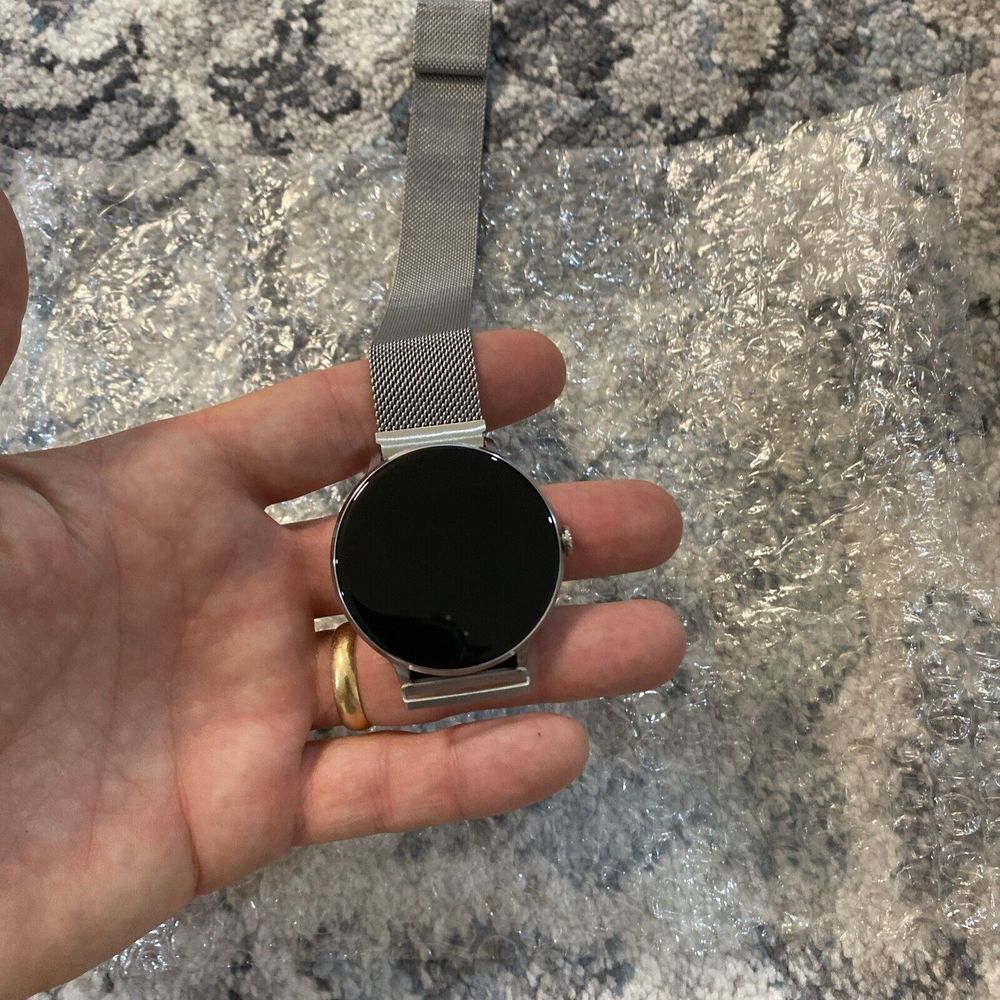 iTouch Sport 3 Smartwatch Fitness Tracker Gold Case w/ Gold Mesh magnetic Strap